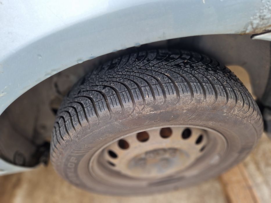 Anvelope dunlop 185/65/14 dot 2024