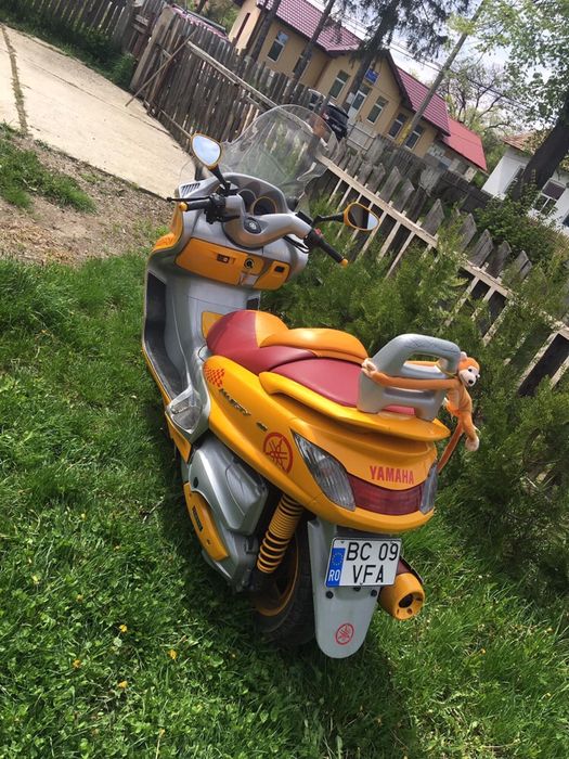 Vând Yamaha Majestic 400cm