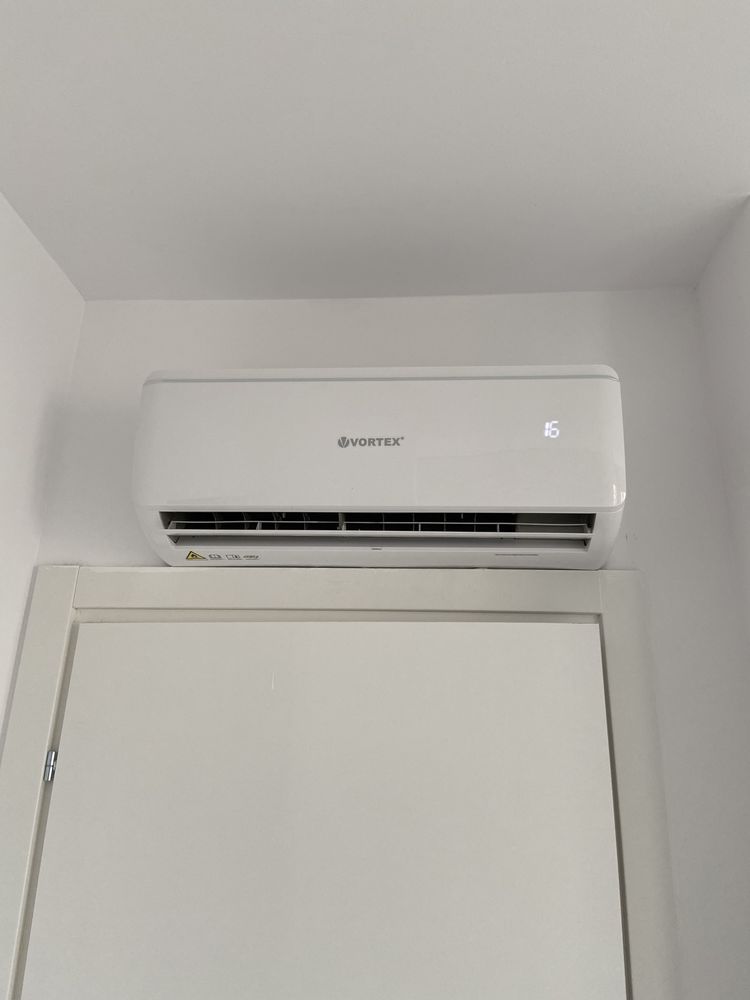 Incarcare Freon Montaj Aer Conditionat Reparatii  Igienizare