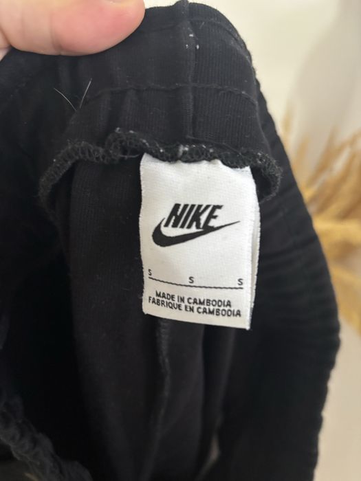 Pantaloni nike tech fleece