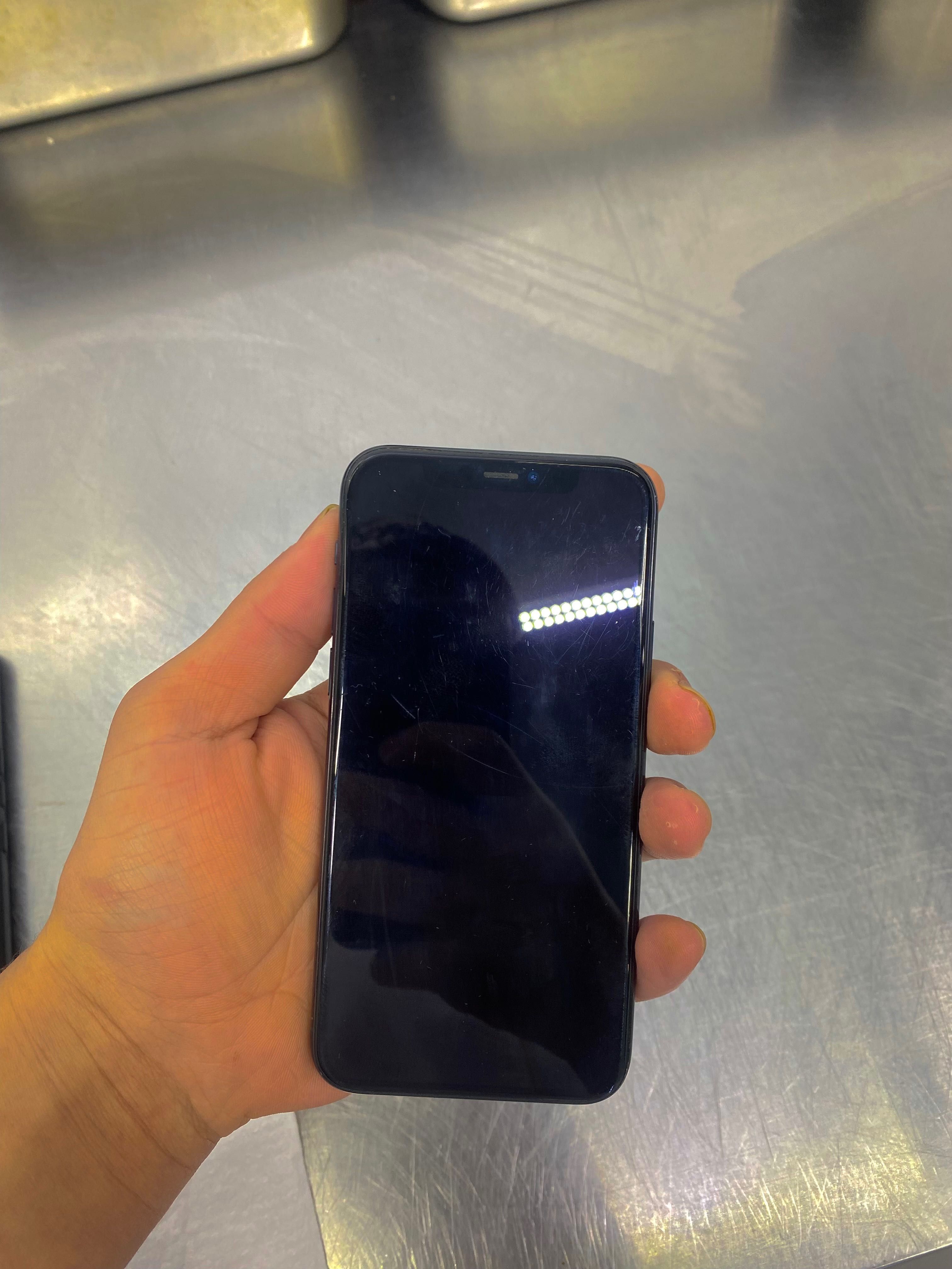 iPhone 11 Pro сотилади