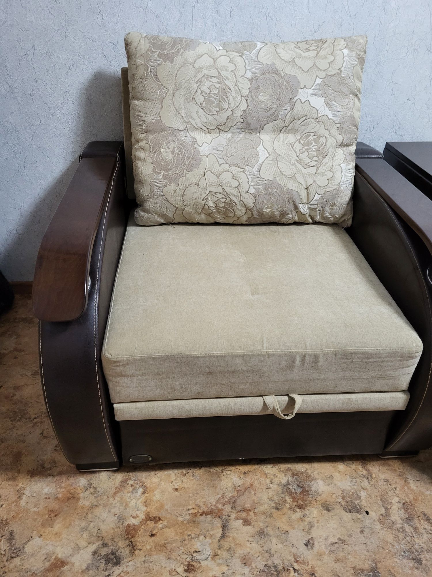 Продаётся кресло-кровать