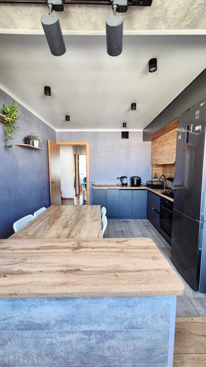 Продам 3комн квартиру 71м2 4/5 р-н Береке Не угловая