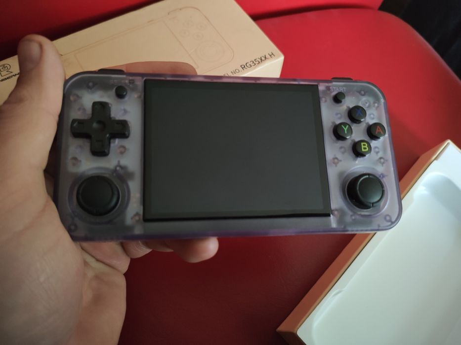 Ретро конзола игра anbernic rg35xx
Конзплата