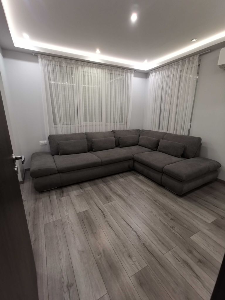 Дава се под наем Тристаен апартамент в Карлово - 82 кв.м за 135000 € - Снимка #3