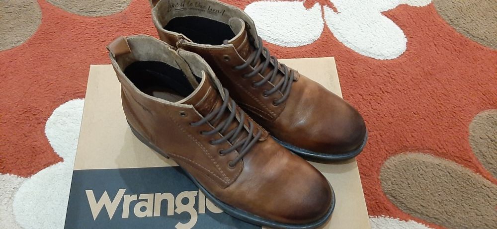 Ghete WRANGLER (mărime 41)