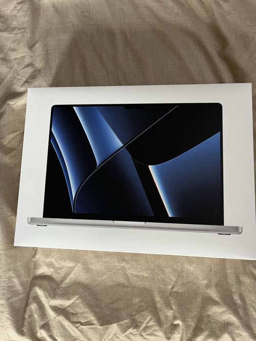 Vand cutie Macbook Pro