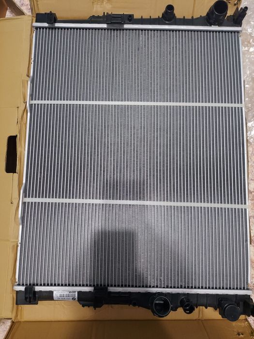 Радиатор основной на bmw G30,G11,G12