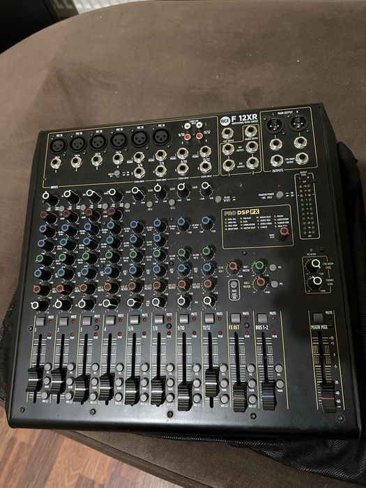 Boxe active RCF EVOX 8 v2 cu mixer
