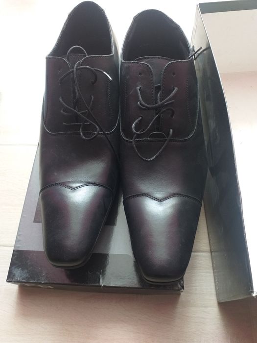 Pantofi din piele_ bărbătești