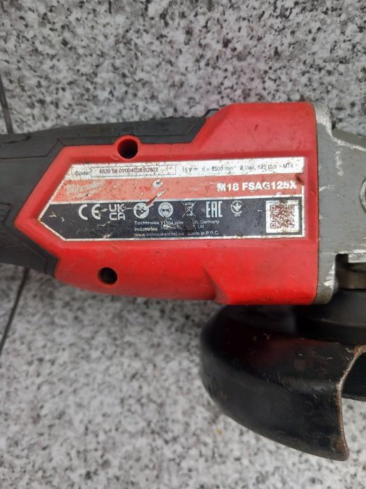 Milwaukee M18 FSAG125X Ъглошлайф