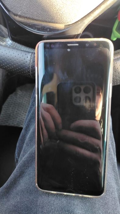 Продам телефон Samsung S9+