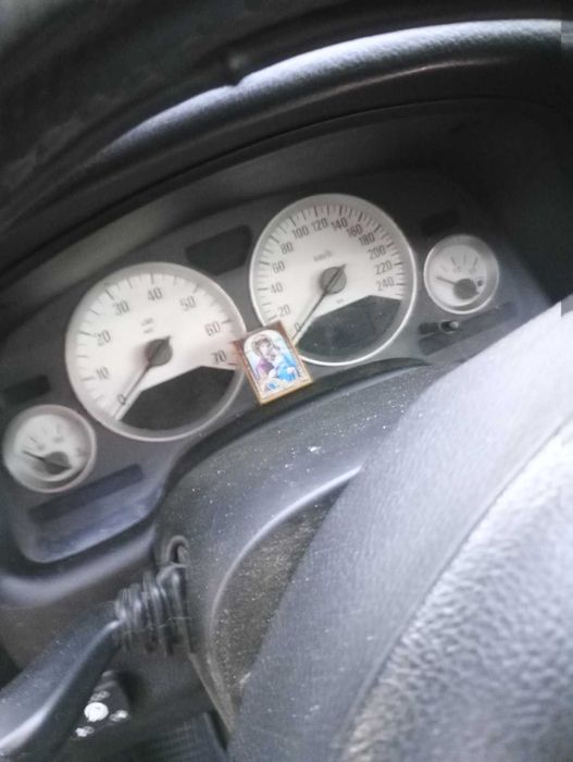 Продавам Opel Astra 1.6