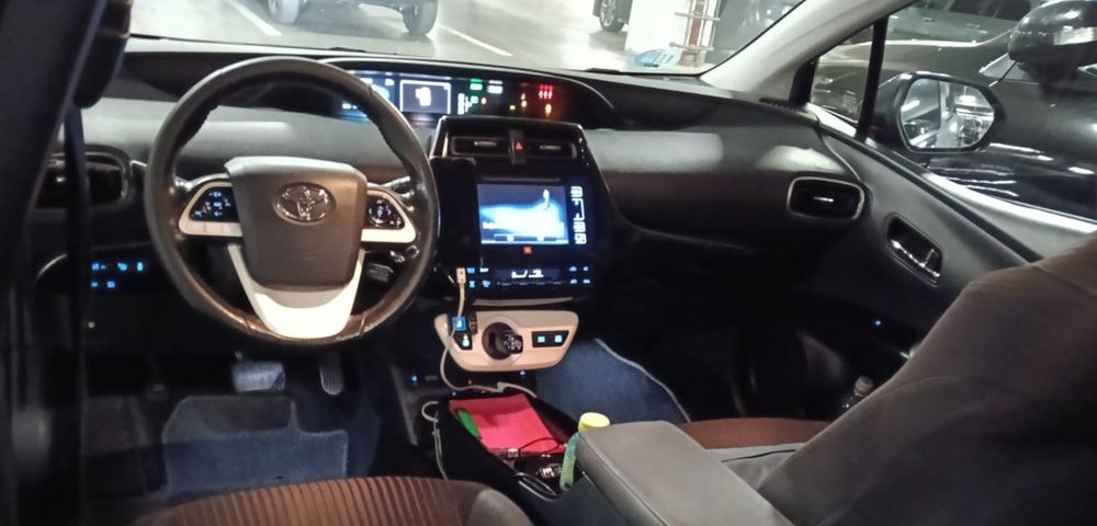 Închiriez Prius 4 , pt Bolt-Uber ,Hibrid+GPL,  automat