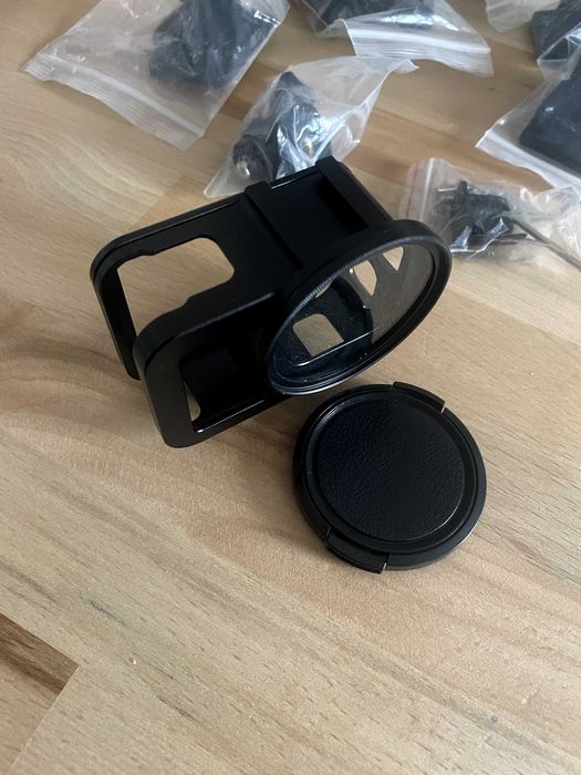 GO PRO Husa Aluminiu Go (stare perfecta) + alte accesorii noi