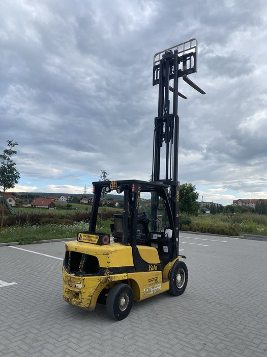 De vanzare sau de inchiriat stivuitor diesel 3,5 T