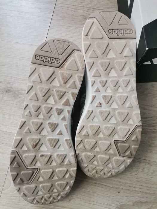 Маратонки adidas