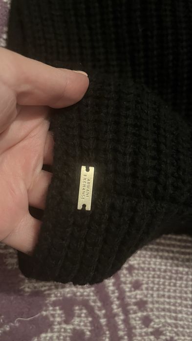 Пончо с косъм Armani ново