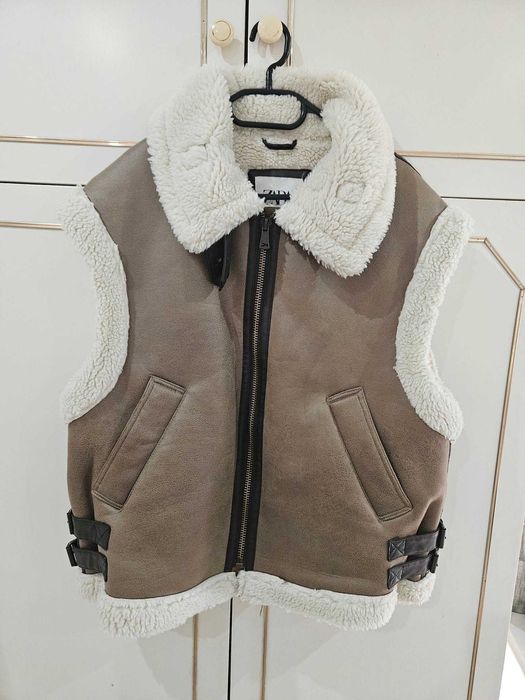 Дамски елек на Зара