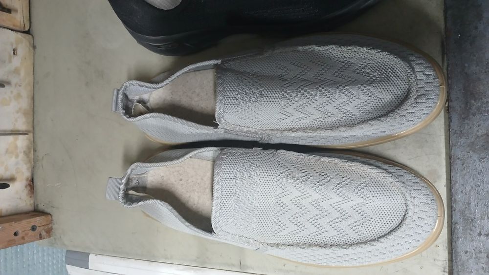 Продам мужскую обувь