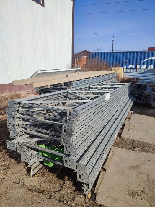 Продается стеллаж