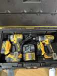 DeWALT DCF887 + DCD796 set cu 3 acumulatori de 5Ah