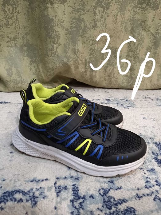 Обувь , кроссовки мальчику