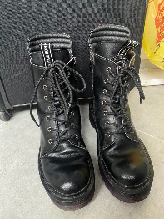 Обувки, черни боти