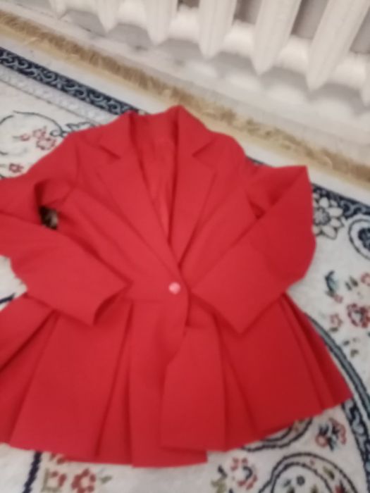 Продам разную женскую одежду