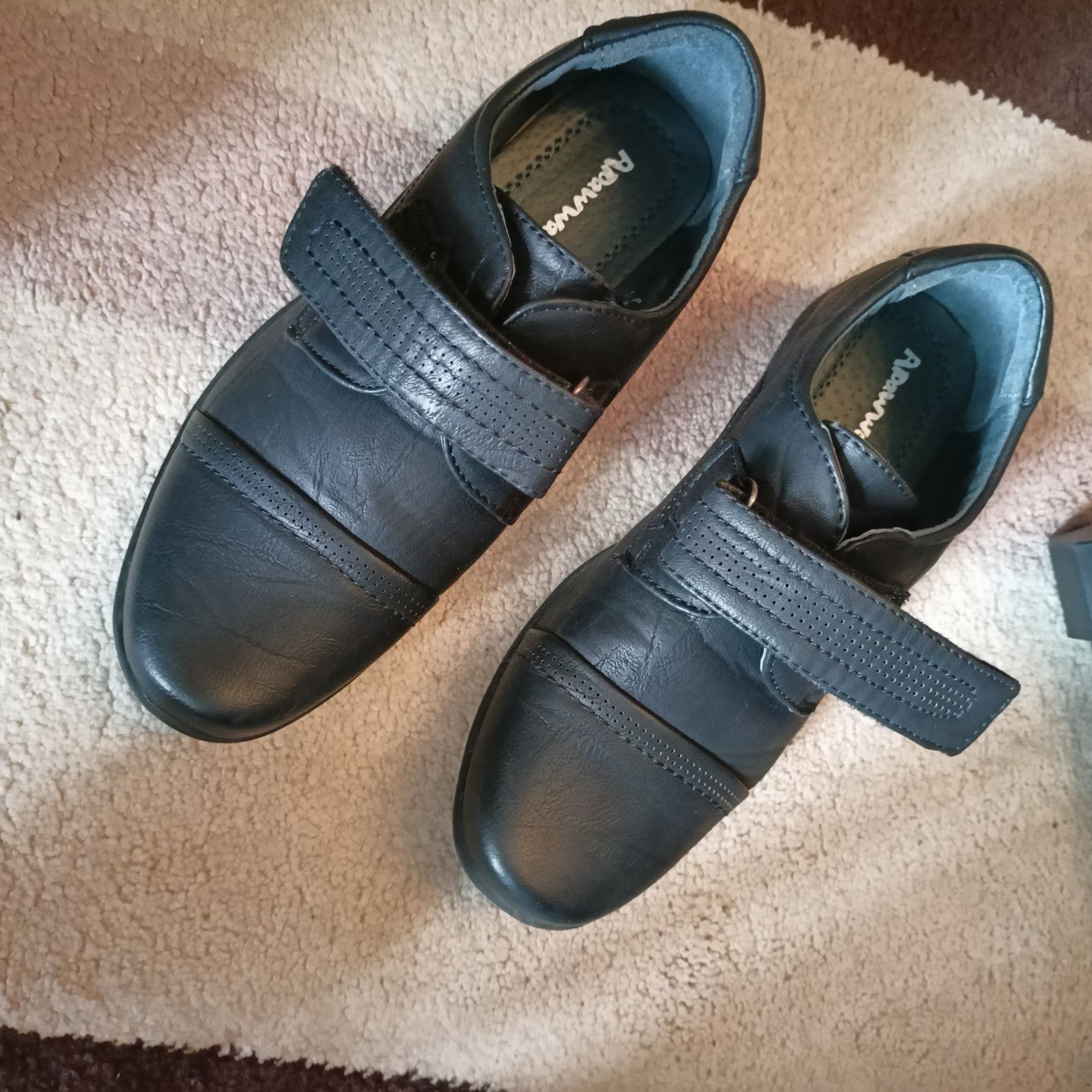 Официални черни обувки