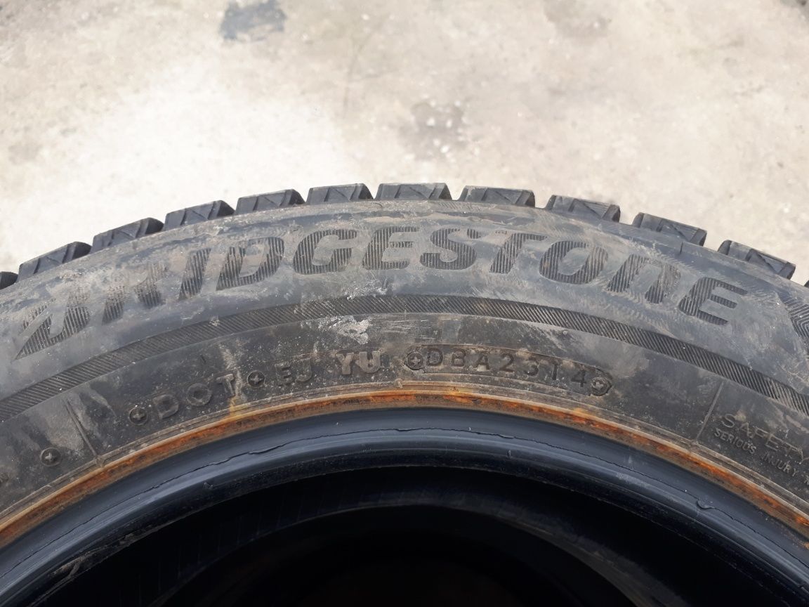 Зимни гуми Bridgestone DOT 2014 грайфер 6мм 175/65/15