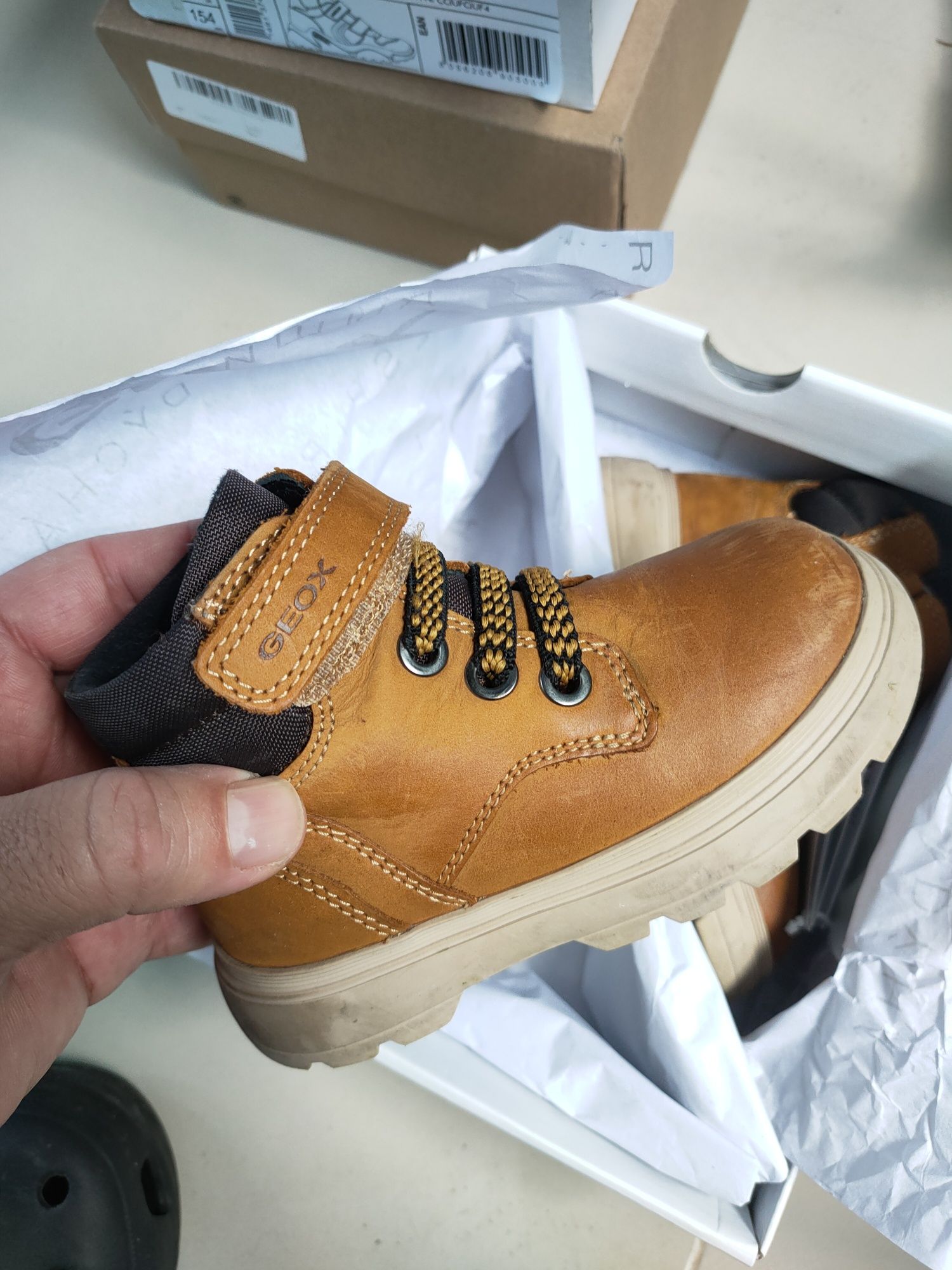 Ghete piele Geox 23