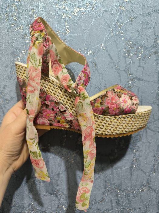 Обувь женская в продаже!