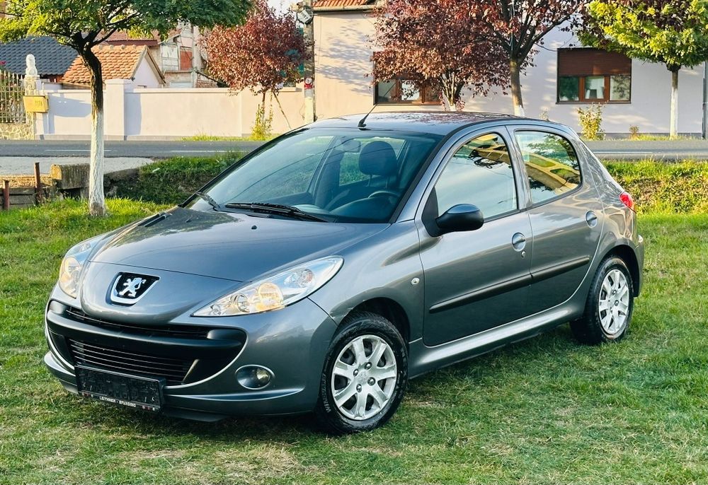 Vând Peugeot 206+