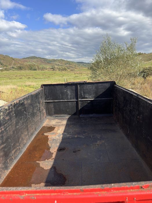 Remorca 6.5 tone basculabila