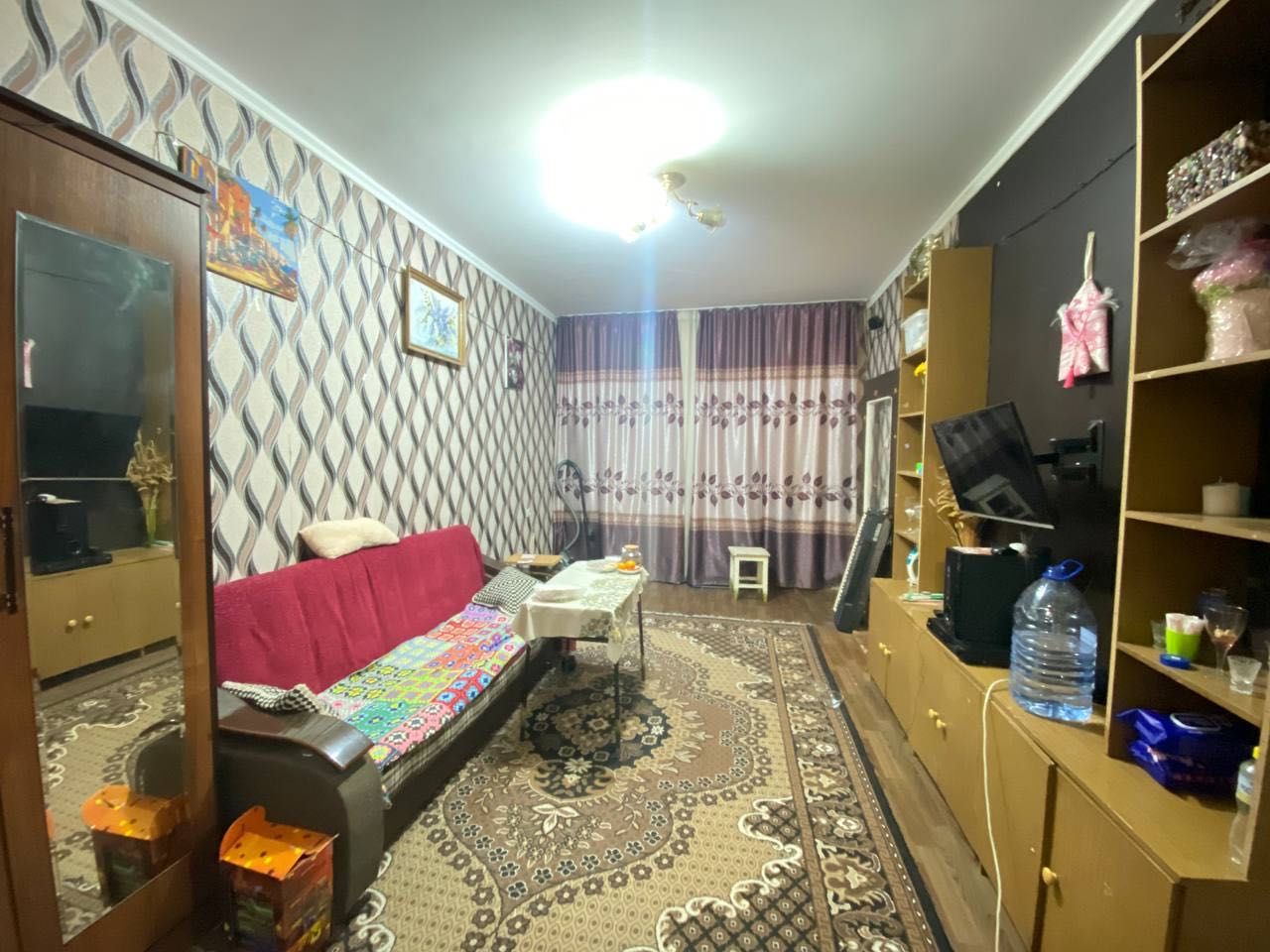 ЭКОБАЗАР, Феруза 2/2/4- не торец, парковка есть 51000!