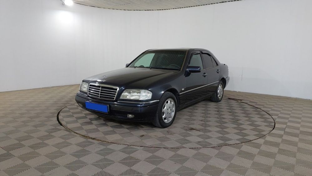 Mercedes-Benz C220