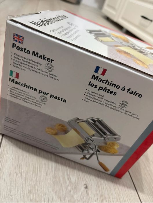 Masina de facut paste