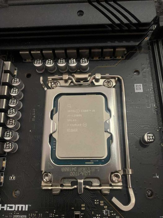 I9 12900K +Z790 MSI Mag Tomahawk WIFI - DDR5