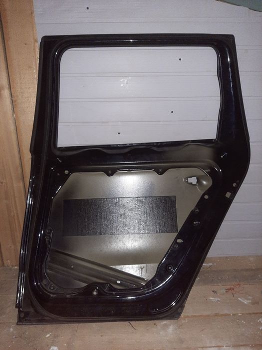 Haion și ușa dreapta spate . Passat b6 2007