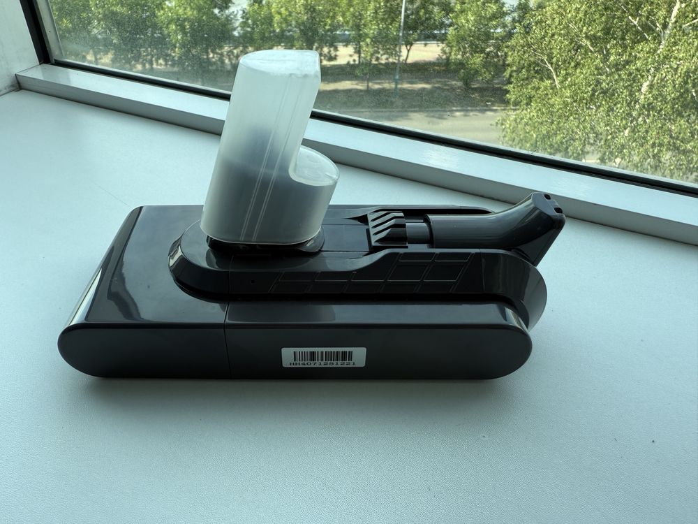 Новый аккумулятор для пылесоса Dyson V15