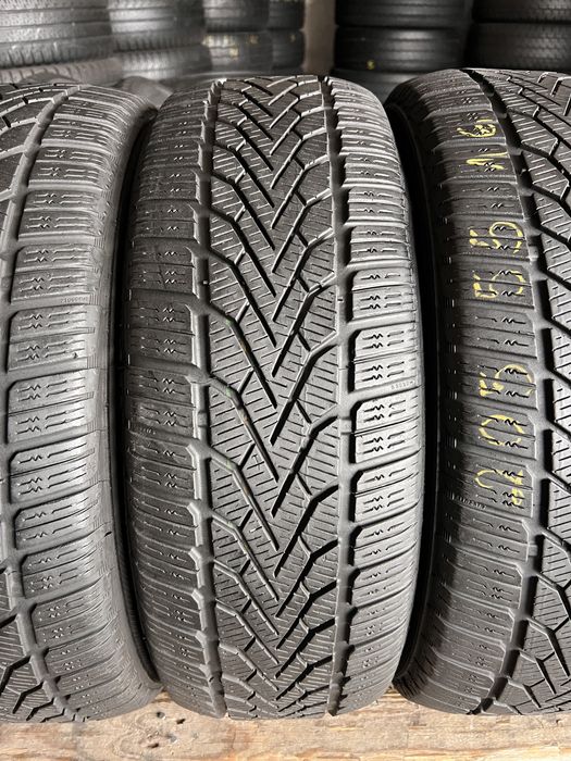4 anvelope iarna 205/55/16 , Semperit , 6 mm