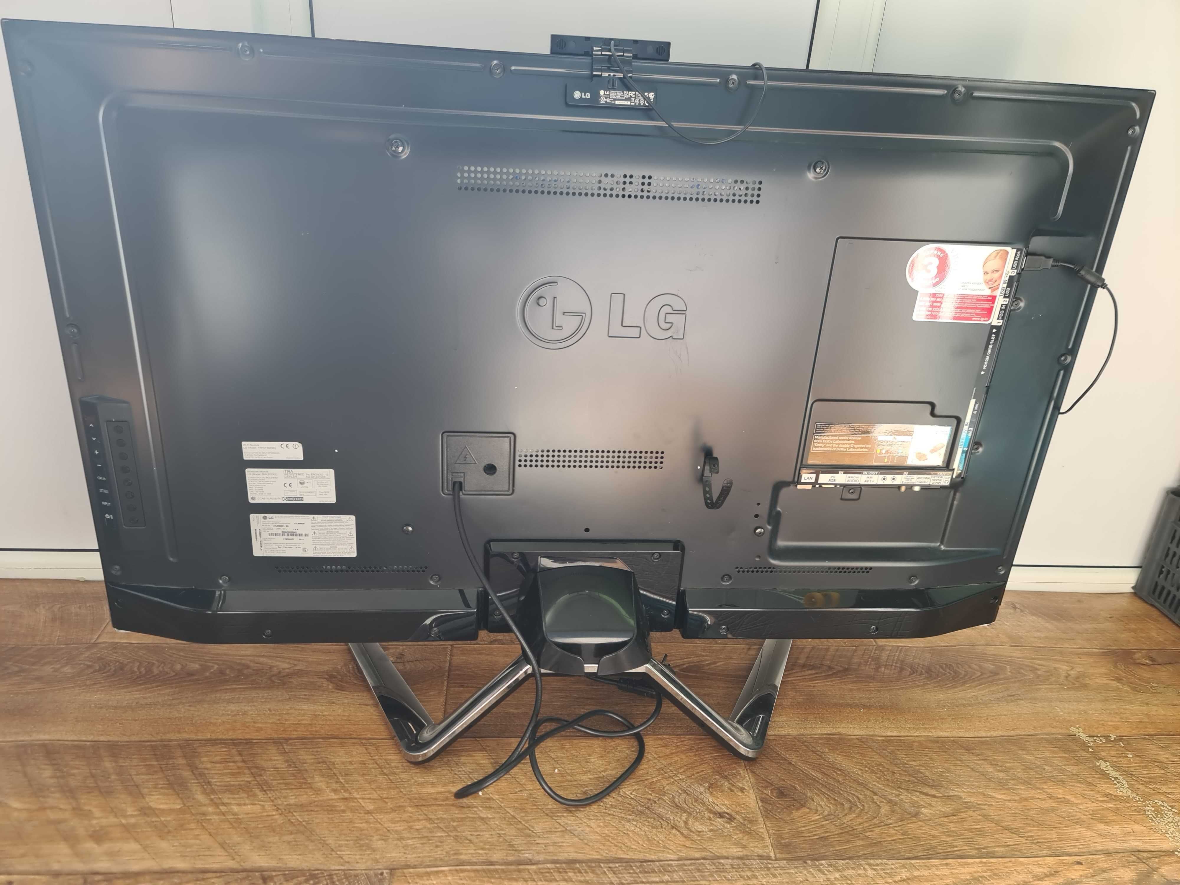 ЖК телевизор LG 47(119 cm) 3D, камера в подарок!