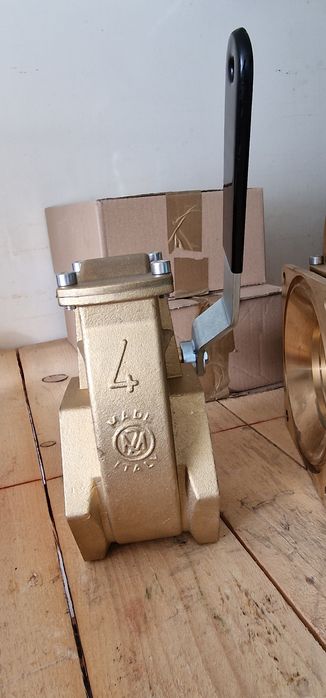 Vana robinet vidanja 4 toli import Italia original preț 1150 lei tva i