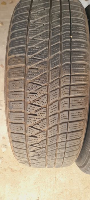 Anvelope iarna kumho 235/55/ 19  pentru suv 4x4