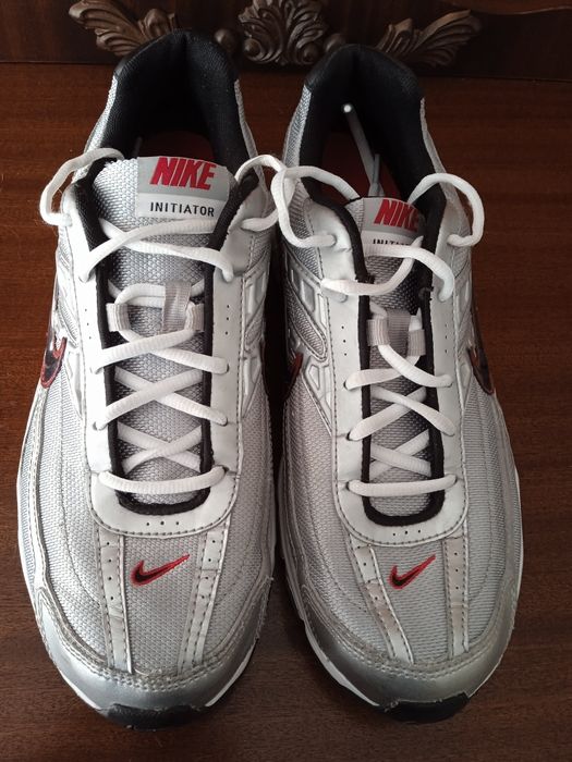 Маратонки Nike..