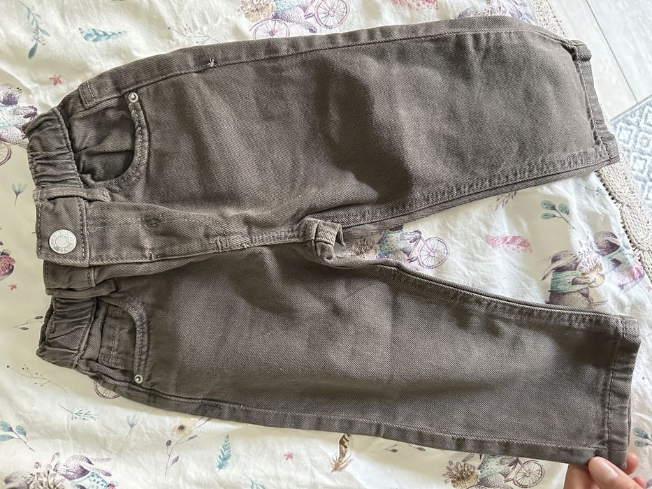 Продам новые джинсы. Zara. Новые но без этикетки. Размер 80
