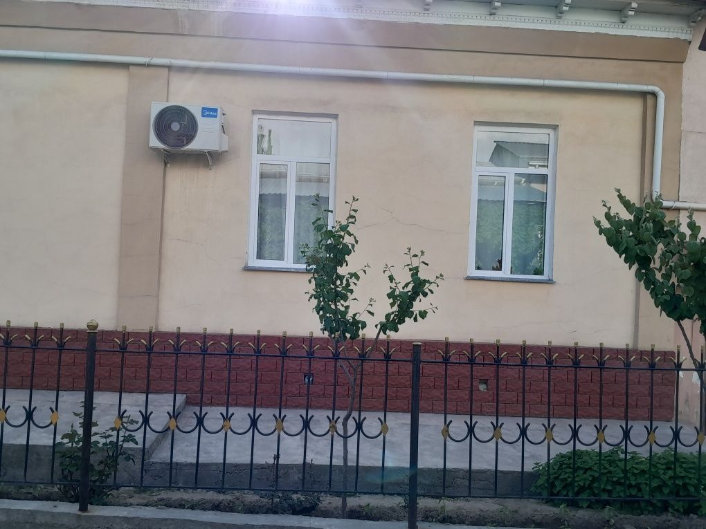 Ховли сотилади 4 соток