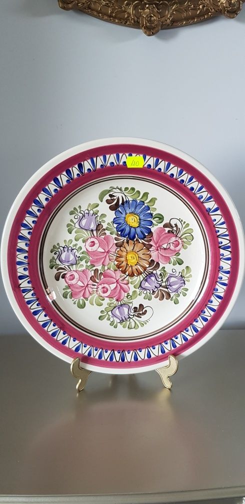 Farfurii și platouri vechi din ceramică italiană