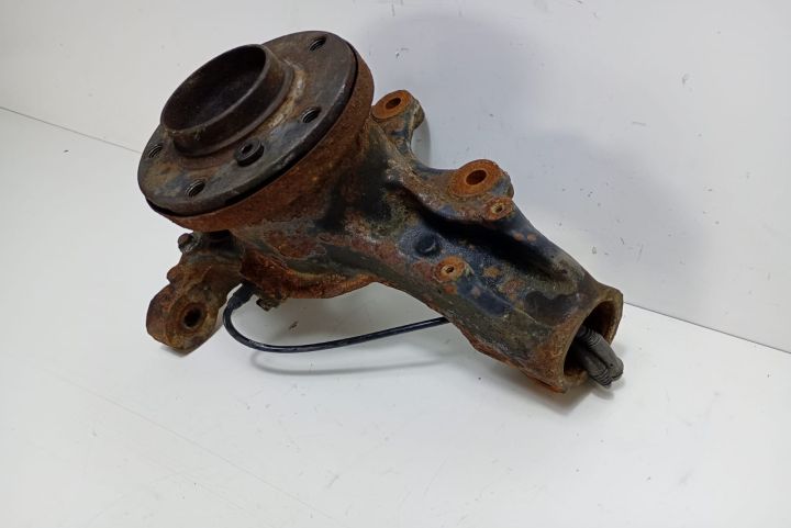 Fuzeta stanga fata x drive BMW Seria 3 E90/E91/E92/E93